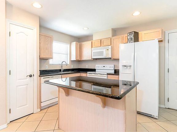 5th image of 11 N Doral Dr
