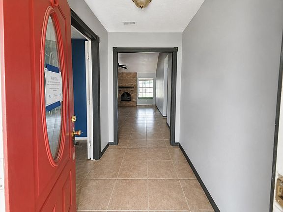 3rd image of 505 E Lambuth Ln