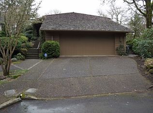 1918 Indian Trl, Lake Oswego, OR