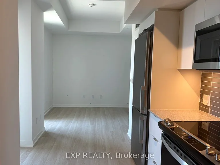 500 Wilson Ave #818 — Photo 8