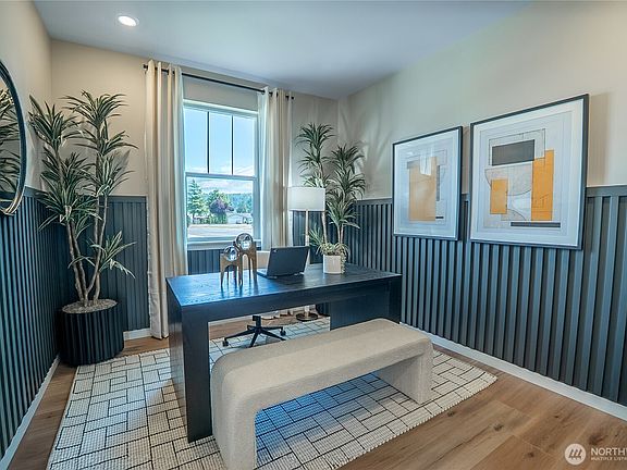 5th image of 18522 137th Avenue Ct E #161