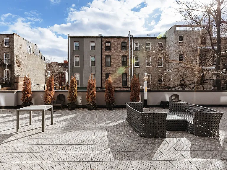 818 Lexington Ave #3E — Photo 7