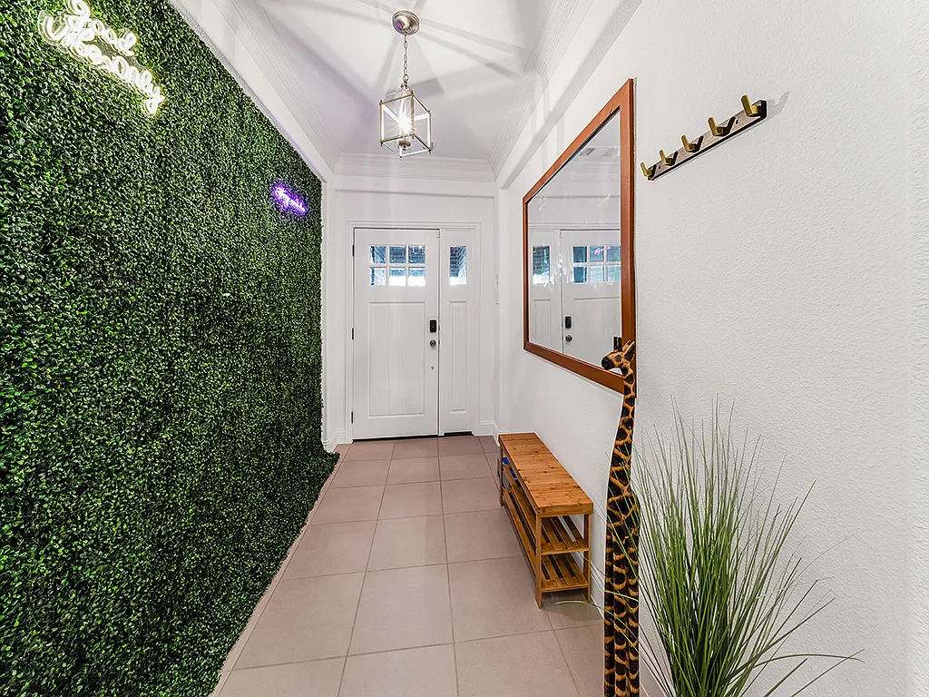 115 Kensington Dr — Photo 3