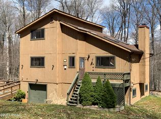 1082 Sycamore Dr, Newfoundland, PA 18445