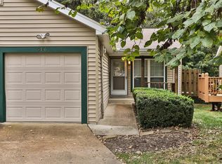 516 Spring Glen Dr, Ballwin, MO 63021