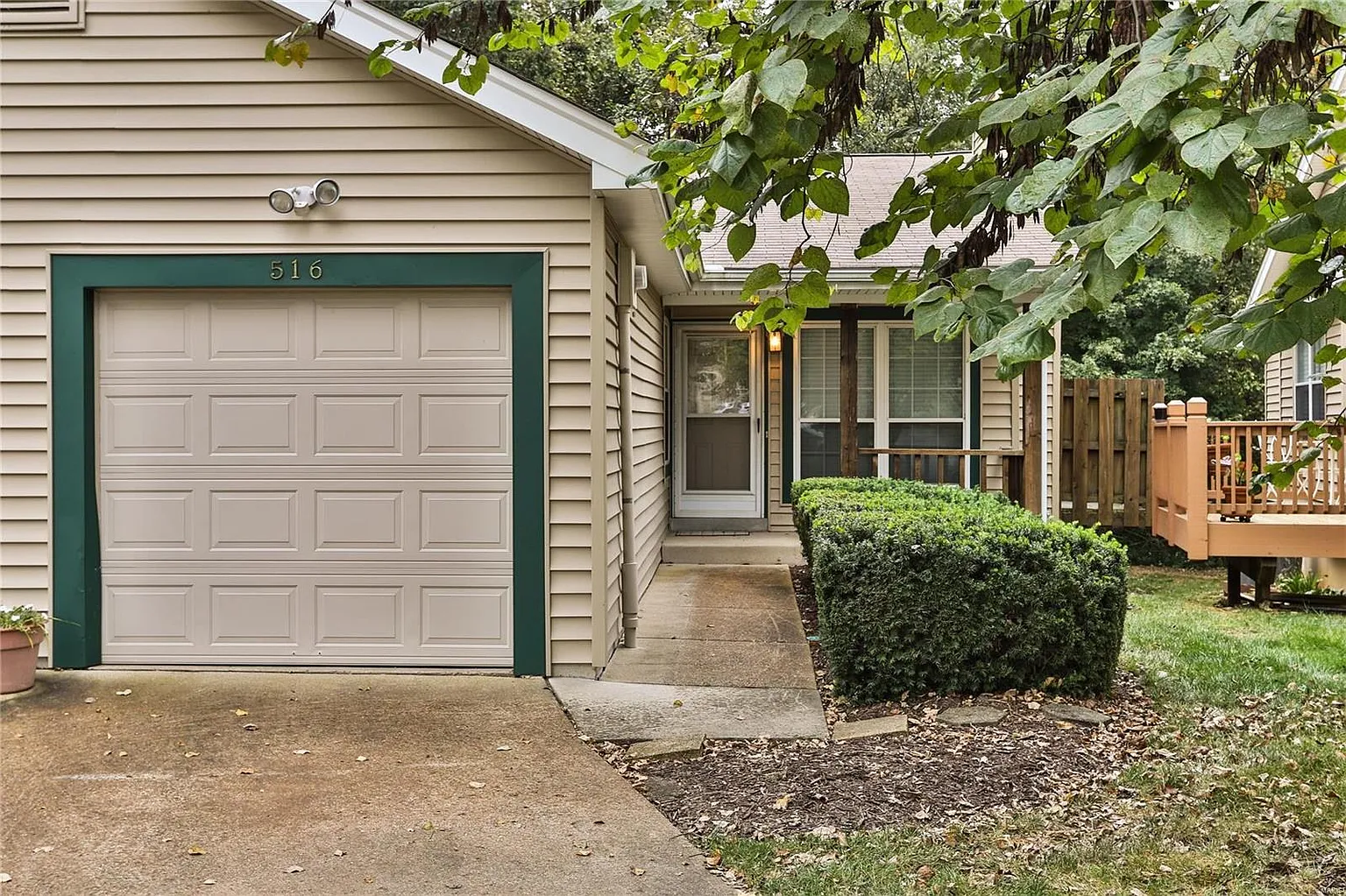 516 Spring Glen Dr photo 1