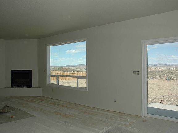 3rd image of 8100 Karen St