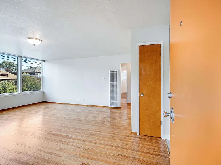 1624 Josephine St #1 — Photo 8