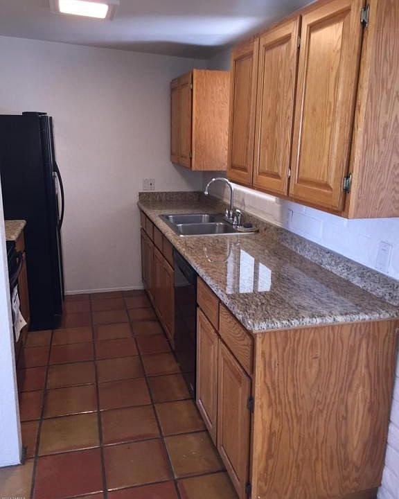 2nd image of 3271 W Shumaker Dr