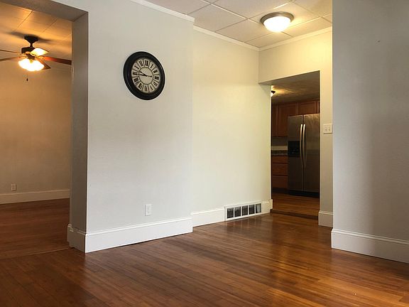 3rd image of 221 Saint Marys St