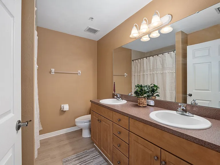 4215 SW 31st Dr #204 — Photo 20
