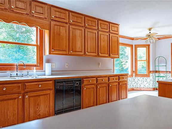3rd image of 4003 Blumenthal Rd