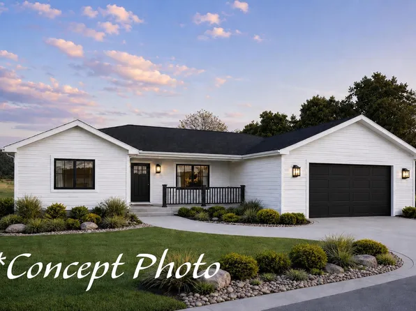 1042 W Birch St, Minden, NE 68959