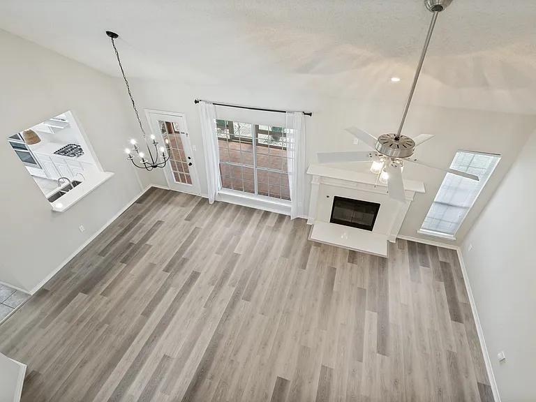 6137 Pebble Creek Dr — Photo 9