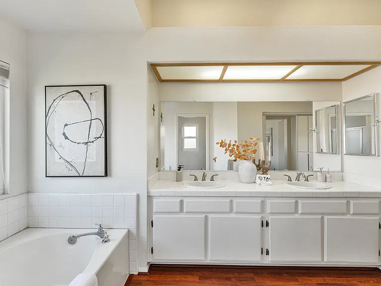 6587 Shawna Ave — Photo 19