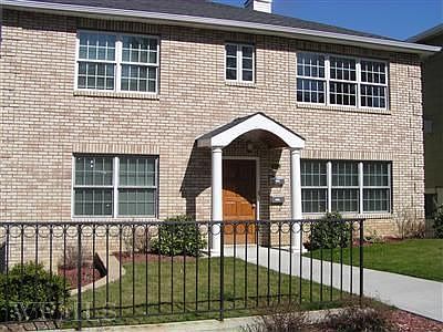 1st image of 414 Sommerville Pl