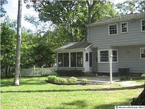3rd image of 1 Elmwood Dr