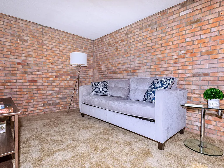 Saratoga Place — Photo 36