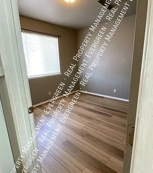 274 S Villa St #A — Photo 3