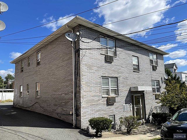 1st image of 74-76 Carmer Ave APT 1