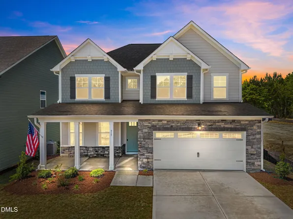 913 Diana Victoria Ct, Wendell, NC 27591