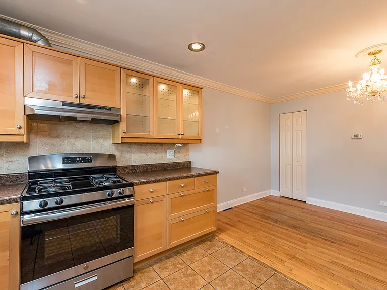 551 W Park Ave #F — Photo 6