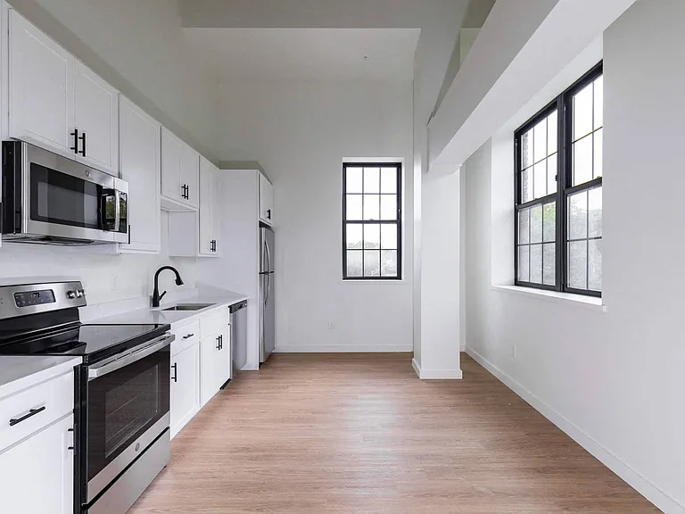 The Academy Lofts — Photo 8