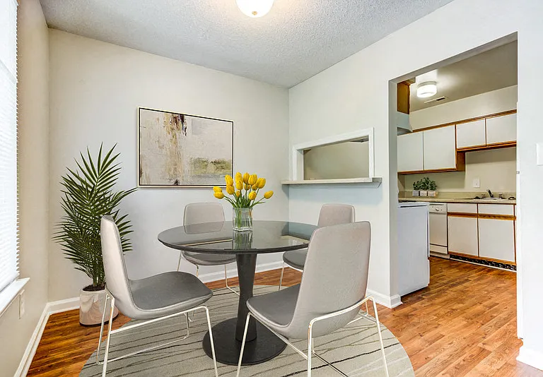 River Birch at Town Center Apartments — Photo 12