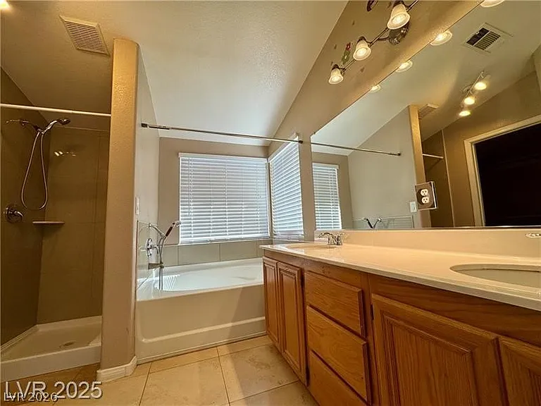 3667 Spring Willow Ct — Photo 11