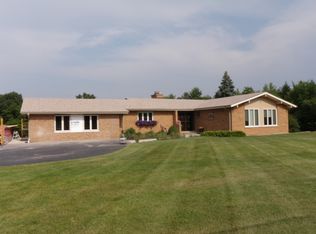 21570 W Lakeview Pkwy, Mundelein, IL 60060