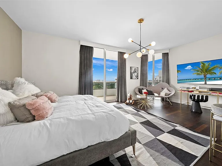 5801 Collins Ave #Penthouse 1600 — Photo 44