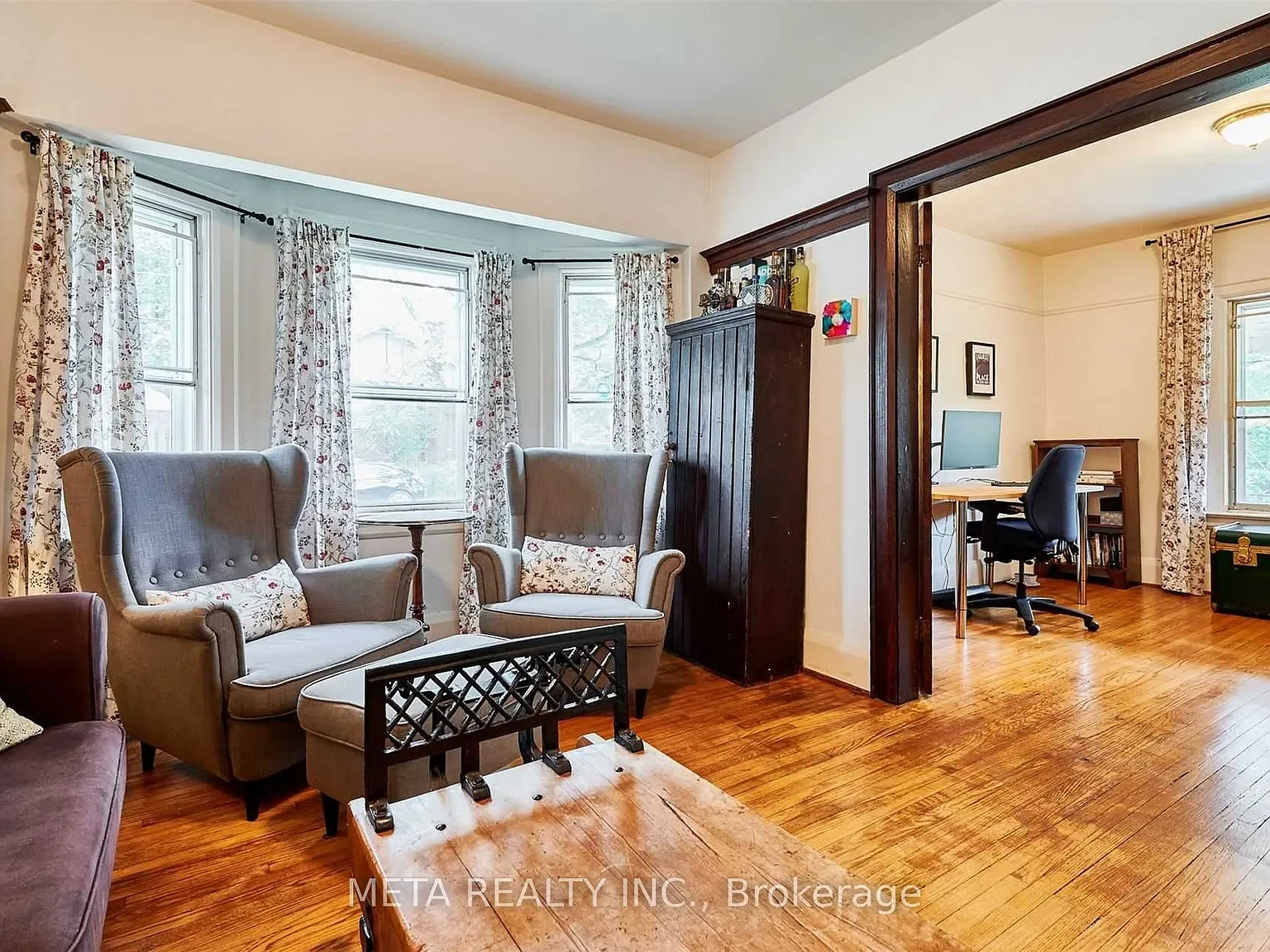 3 bed, $2,749 — Photo 4
