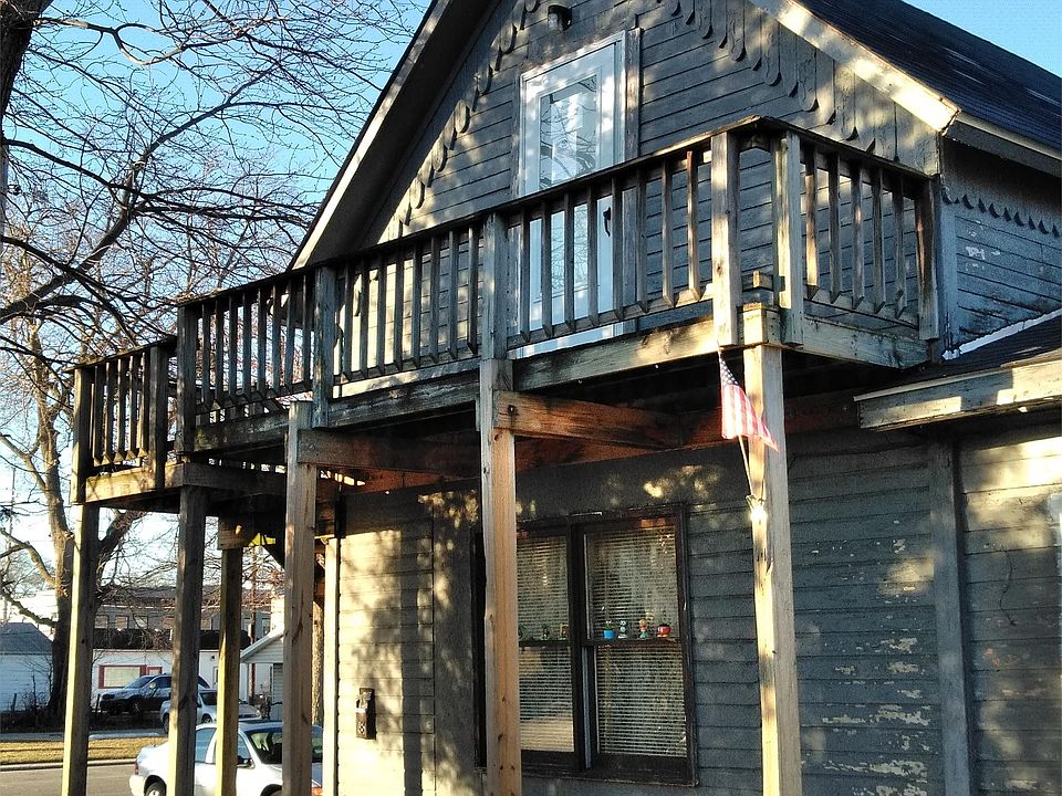 2nd image of 907 S Union St APT 8