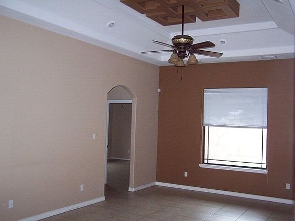 2nd image of 2315 Continental St
