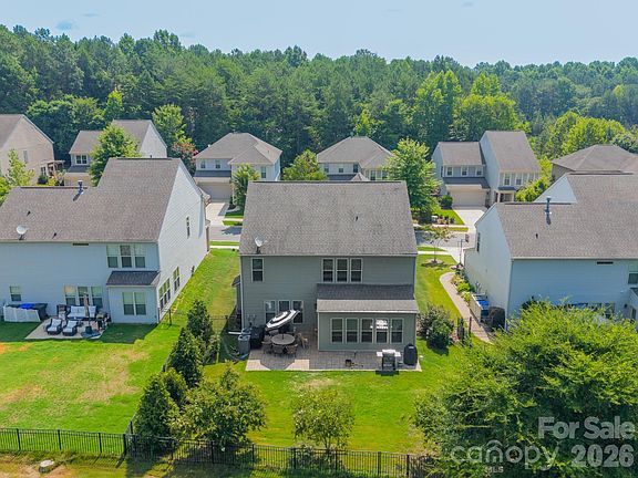 5th image of 15215 Colonial Park Dr