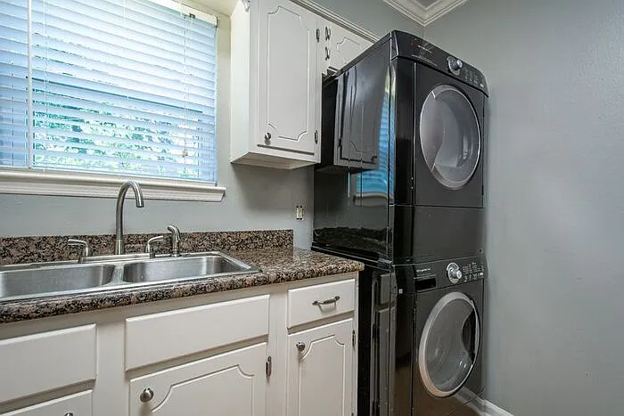 8120 W Markham St #5 — Photo 23