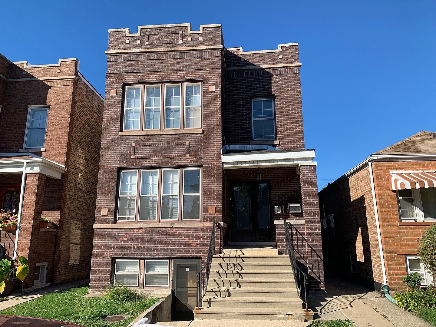 2432 S Central Ave, Cicero, IL 60804 Zillow