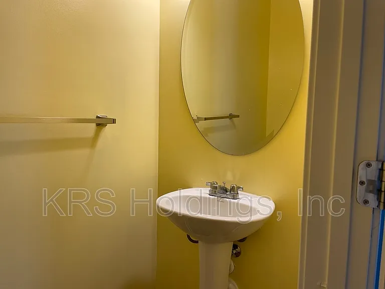 1333 Reservoir Ave — Photo 12