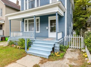 917 Saint Clair St, Port Huron, MI 48060