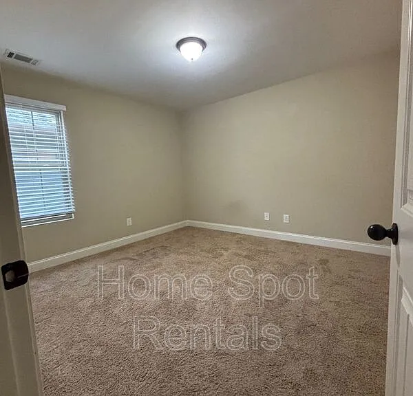 4811 Lost Creek Dr — Photo 5