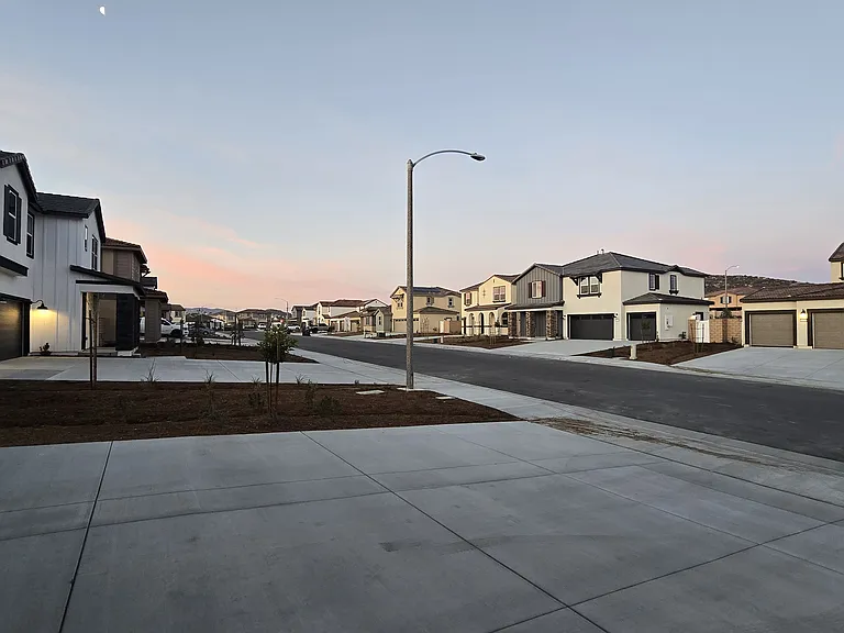 30758 Valley Heights Dr — Photo 10