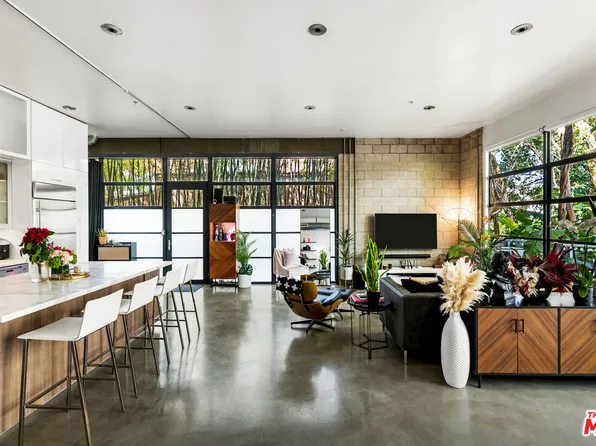 1534 17th St Unit 101, Santa Monica, CA 90404
