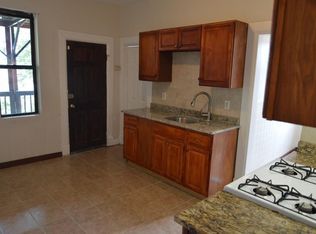 16 Charlotte St APT 2R, Boston, MA 02121