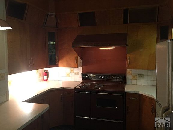 3rd image of 414 W Evans Ave