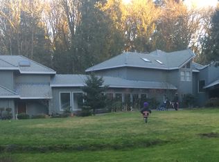 21462 SW Saint James Pl, West Linn, OR 97068