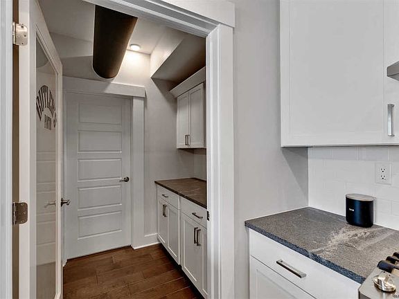 3rd image of 116 West Ave #310