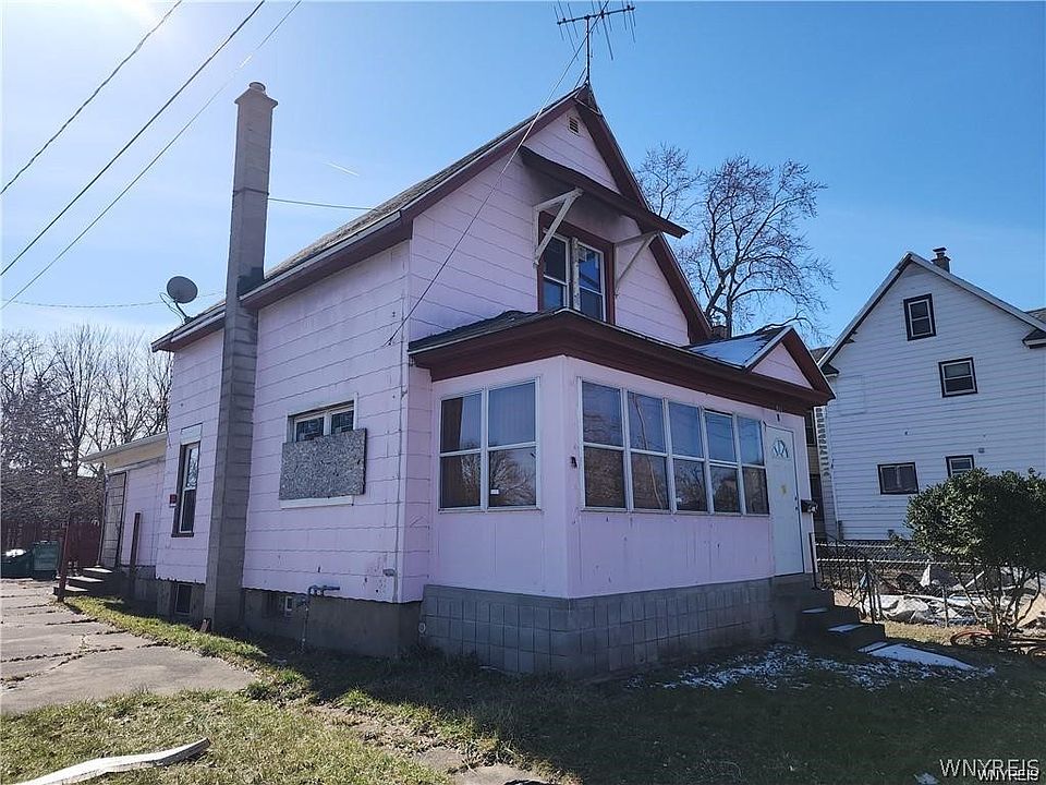 1st image of 811 Cedar Ave