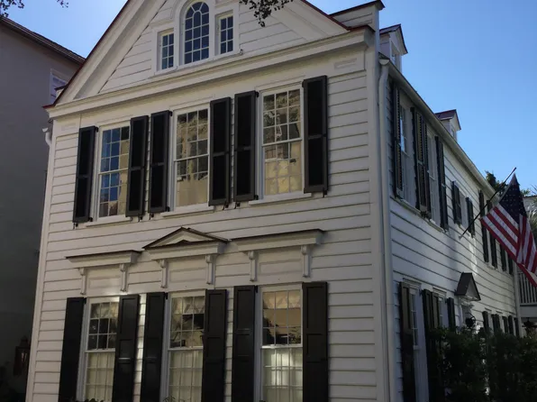 27 Tradd St, Charleston, SC 29401