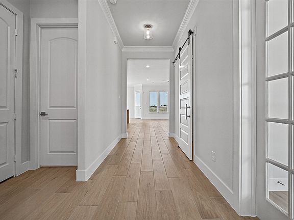 4th image of 6516 Huron Dr