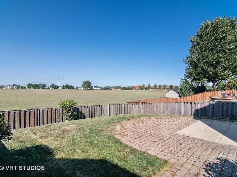2848 Providence Ln — Photo 14